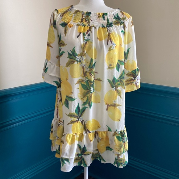 Dresses & Skirts - Beautiful lemon print dress or swim cover, wear on/off shoulder, size M.